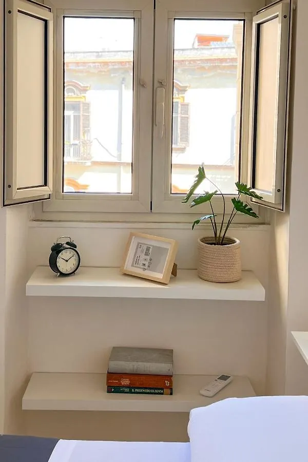 Cozy Rooms Napoli 0*, Naples